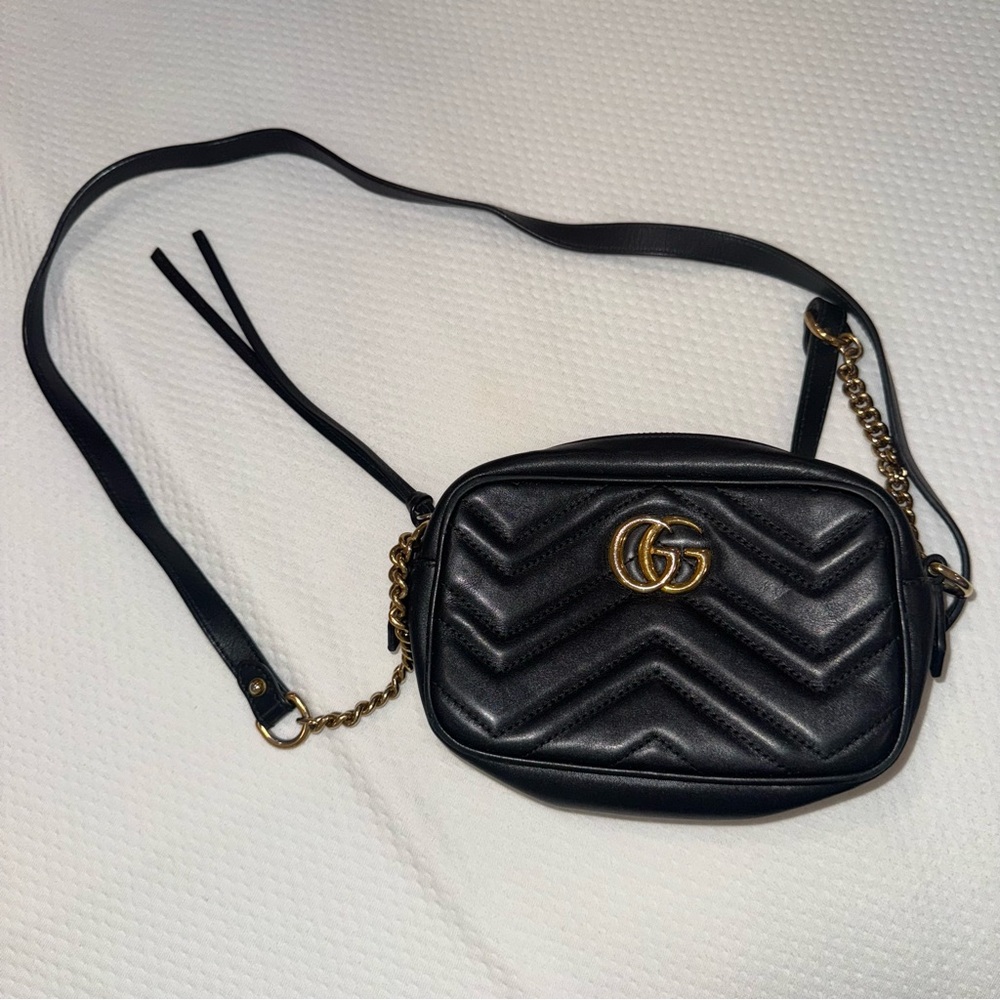 GUCCI MARMONT MINI SHOULDER BAG